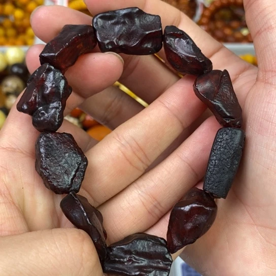 琥珀珠宝奇石未镶嵌