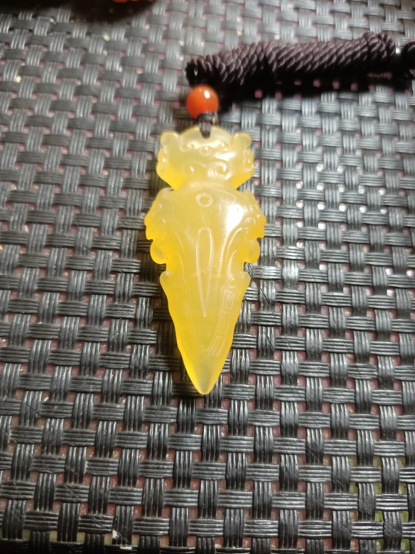 黄龙玉降魔杵挂坠