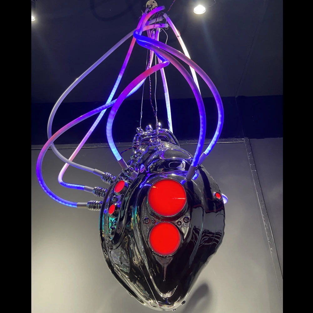 机械电子心脏氛围科技感网红打卡酒吧KTV大型娱乐场所吊挂雕塑