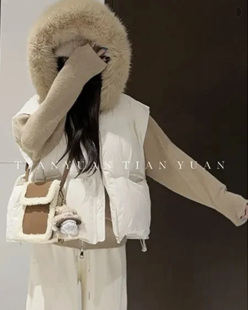 千寻女装铭顺-纯色简约无袖羽绒服马甲百搭JJQ4MJ6532