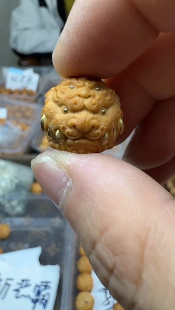 【闪购商品】猴头核桃吊坠唐狮白虎 重工