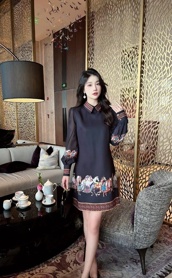 S-定位印花拼接连衣裙LZ1253