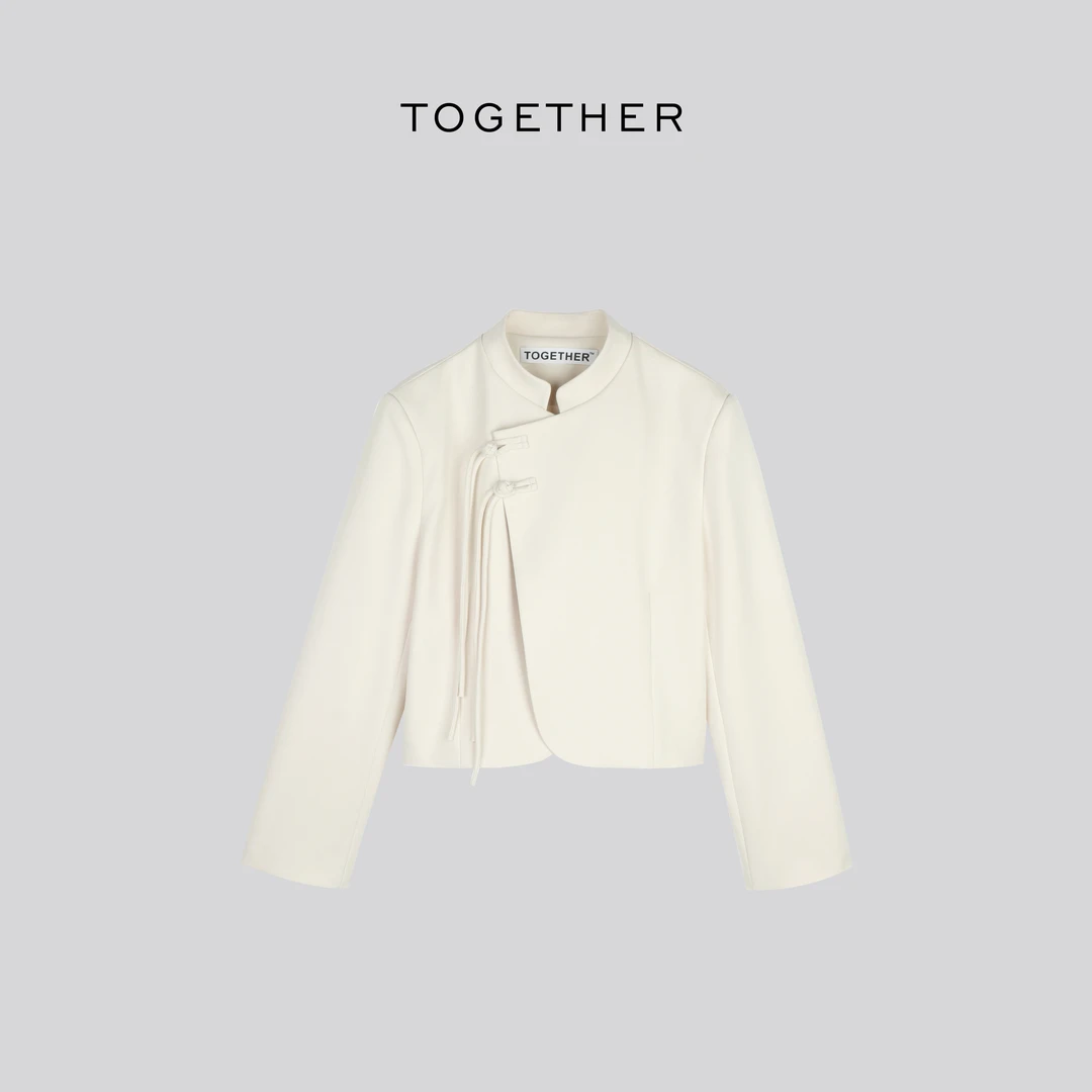 【Together】· 一寻 ·高级感盘扣带垫肩短款西服上衣西装外套#W1278