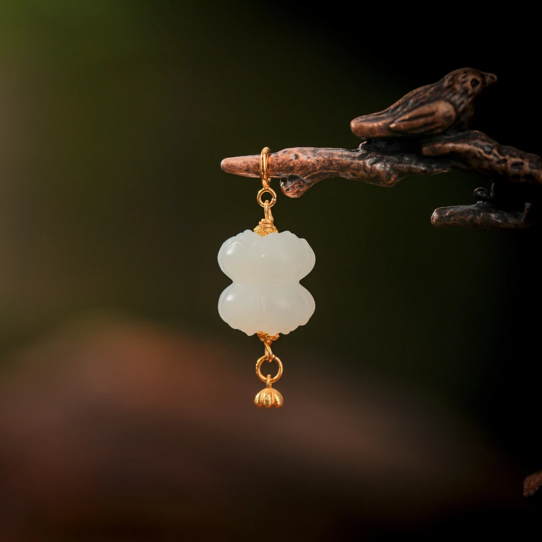 【博姐臻选】和田玉18K金精品吊坠D5936时尚气质百搭设计款简约