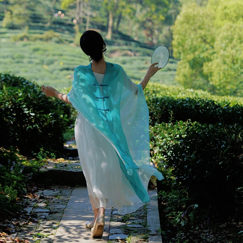 【宫佩Cocoa小苏】新款度假拍照渐变色江南长款多种穿搭防晒披肩