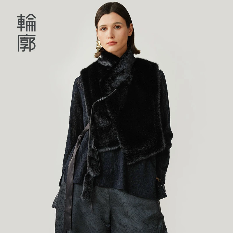 轮廓新中式立体提花马甲L243Y064女士气质短款时尚黑色秋冬马夹