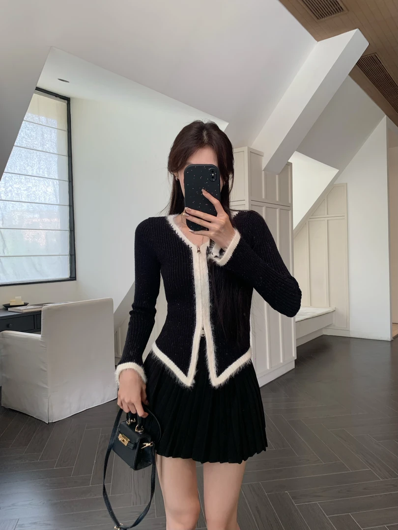 纯欲长袖内搭针织衫女秋冬新款小香风毛衣撞色修身显瘦红色上衣女