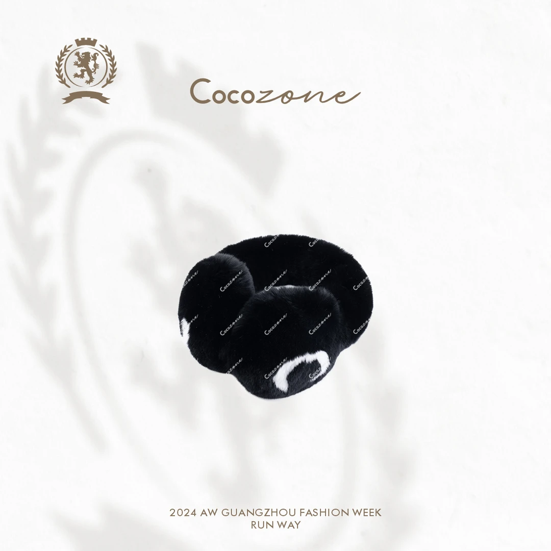 COCO ZONE 刘一一 时尚设计感字母保暖捂耳耳罩CC2D2385