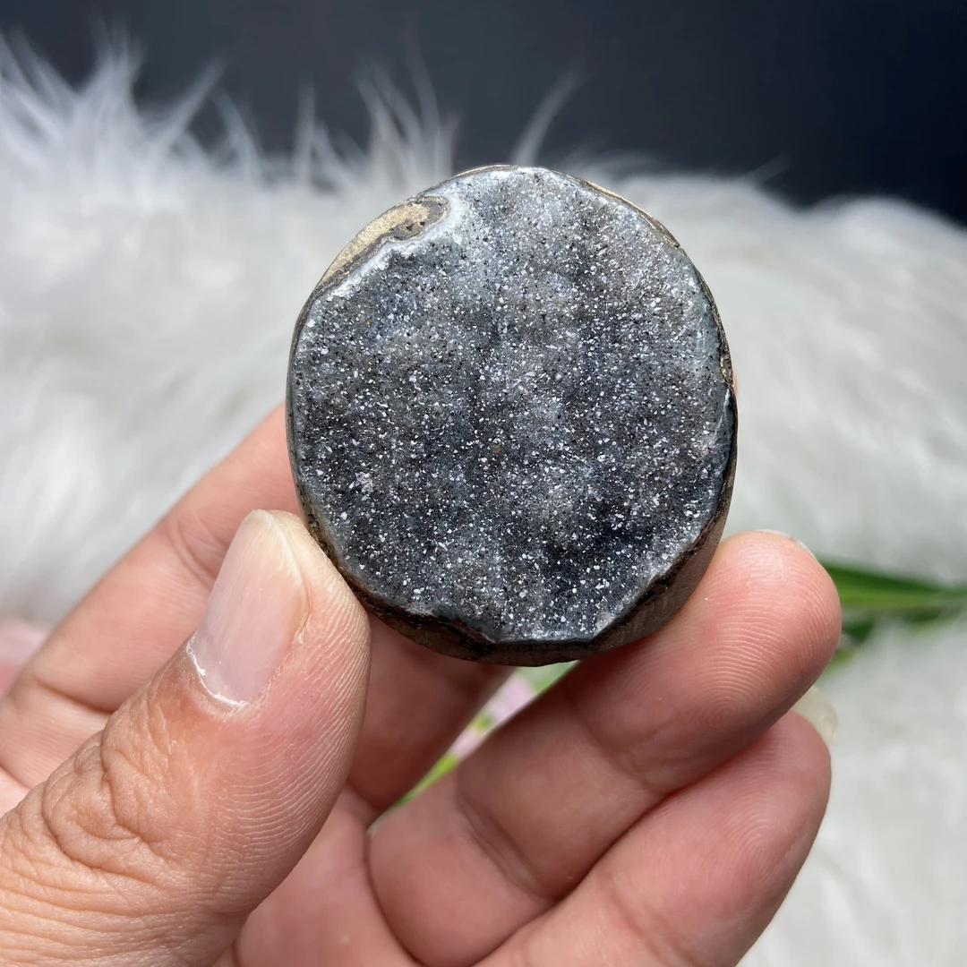 小紫晶镇迷你彩色紫晶镇消磁居家办公原石摆件高33mm重67克