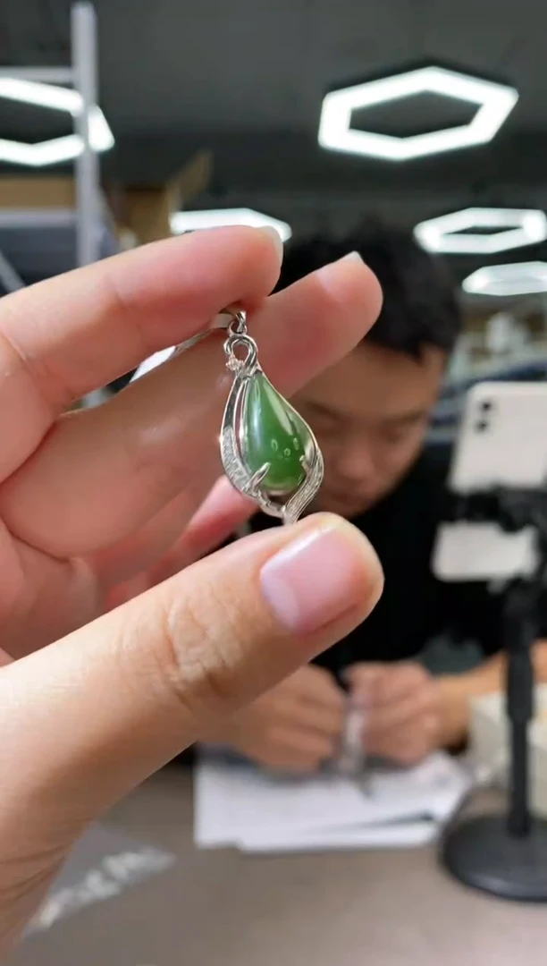 【闪购商品】和田玉颈饰银S925镶嵌yp