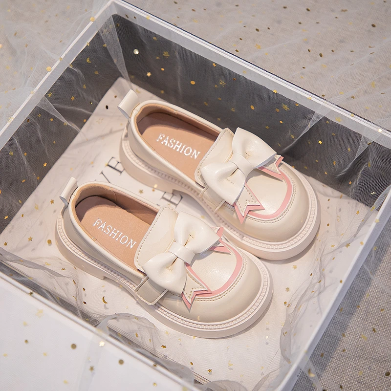 女童英伦风小皮鞋2025新款春秋季儿童软底公主鞋小女孩时尚乐福鞋