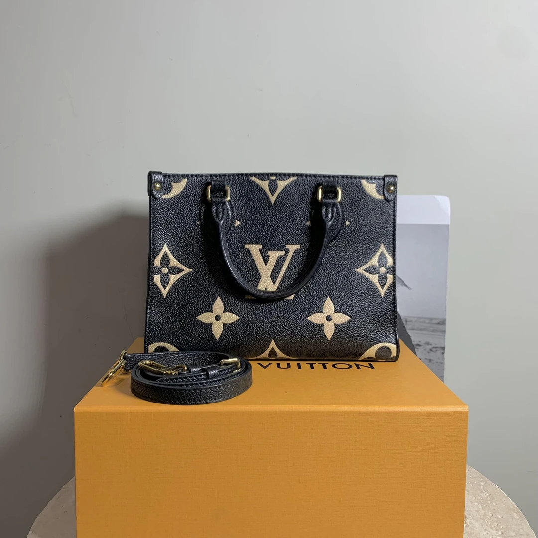 95新 LouisVuitton/路易威登 壹臻/小号 压纹Onthego/64972130