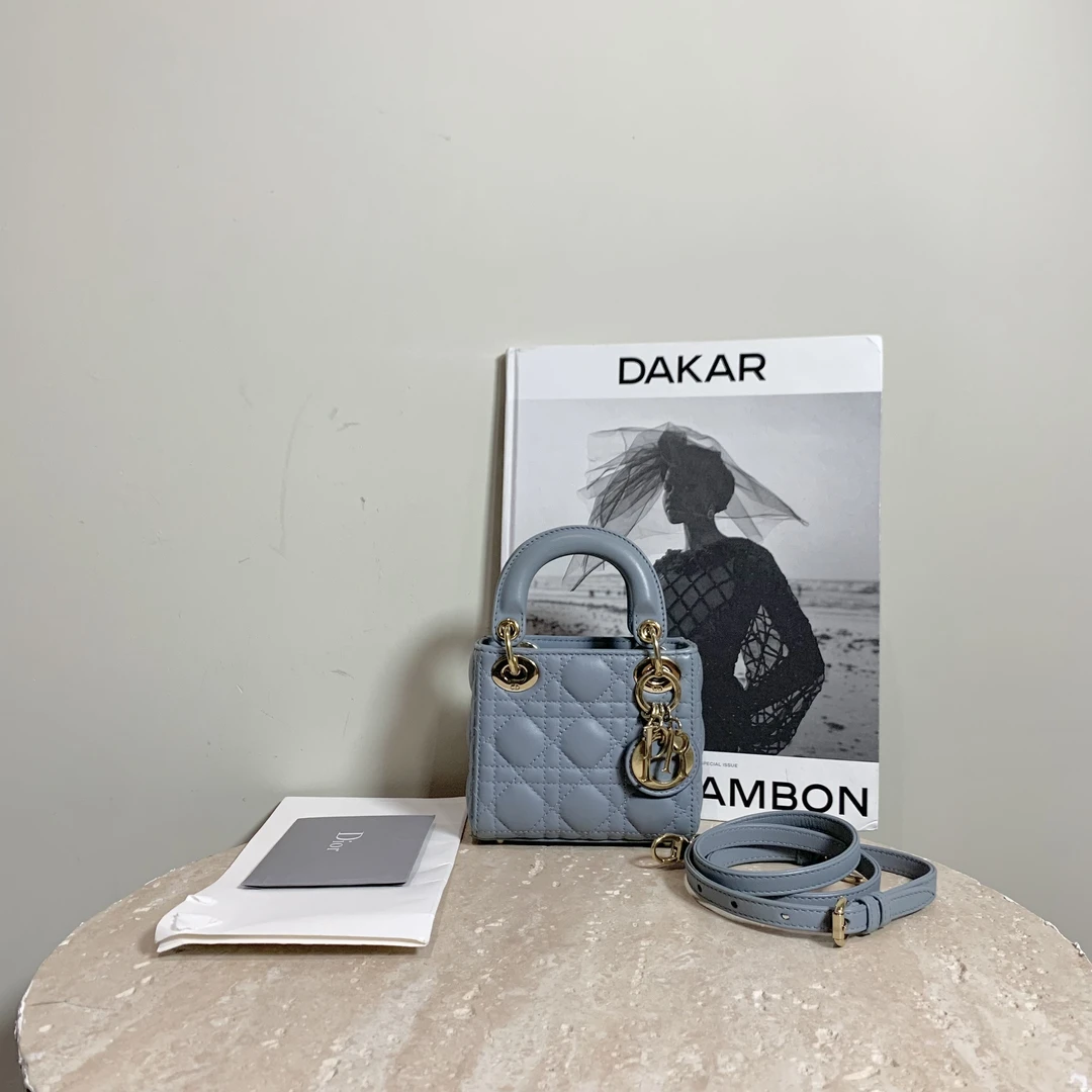 95新 DIOR/迪奥 壹臻中古/ 雾霾蓝金扣mini戴妃/ 72992055
