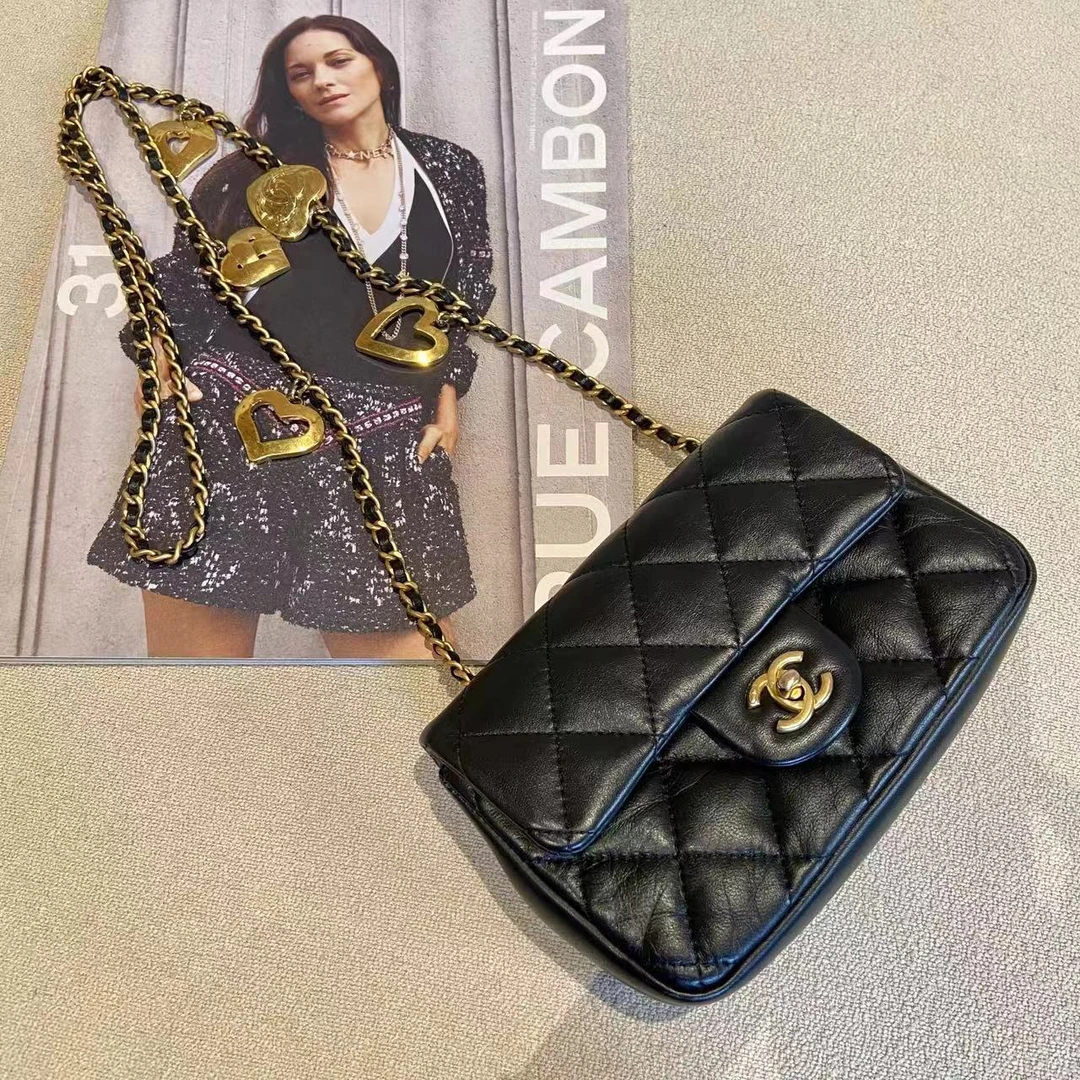 95新 Chanel/香奈儿 壹臻中古/22B 黑金爱心链条大mini/ 21383815