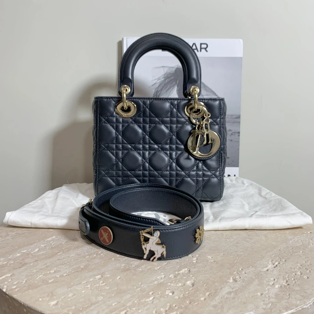 95新 DIOR/迪奥 壹臻中古/深蓝色徽章款四格戴妃包 65458920
