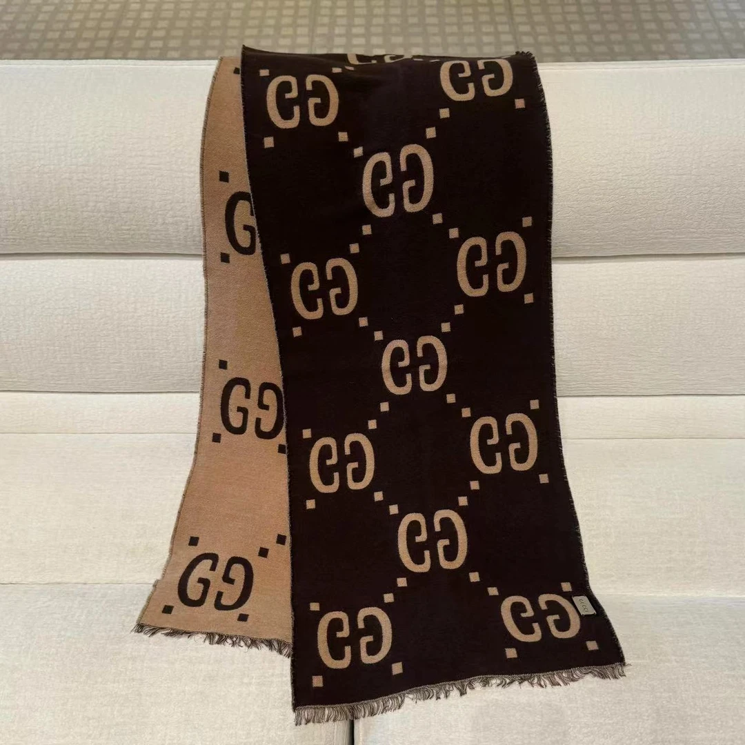 95新 GUCCI/古驰 壹臻中古/棕色双面羊绒围巾/86967487