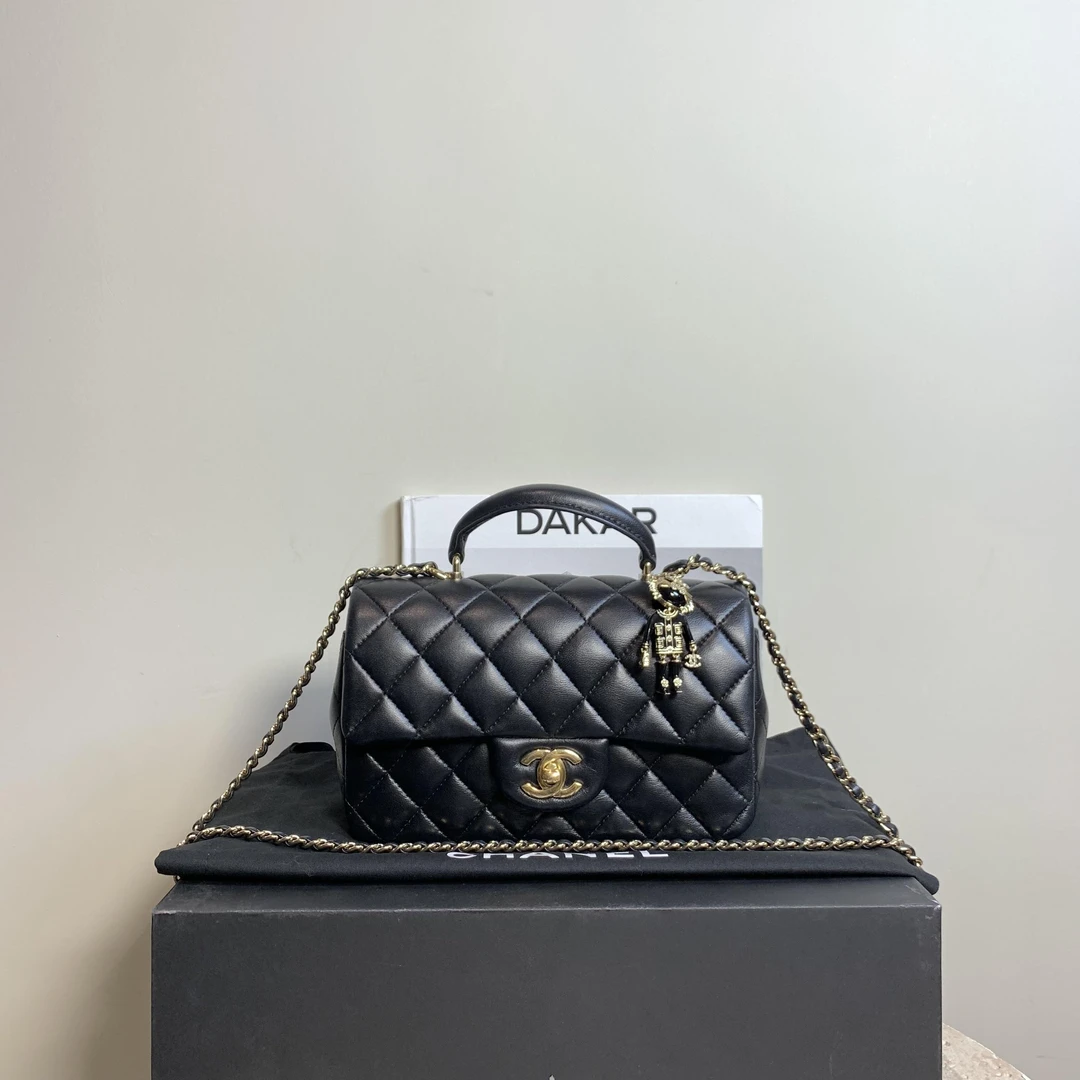 95新 Chanel/香奈儿 壹臻中古/黑金狮子挂件手柄大mini 79074460