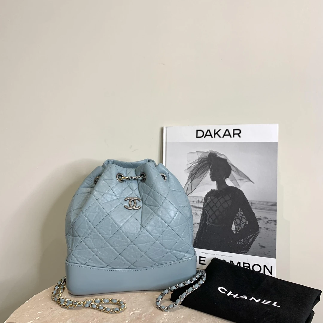 99新 Chanel/香奈儿 壹臻中古/ 雾霾蓝流浪双肩包 30开 23648794