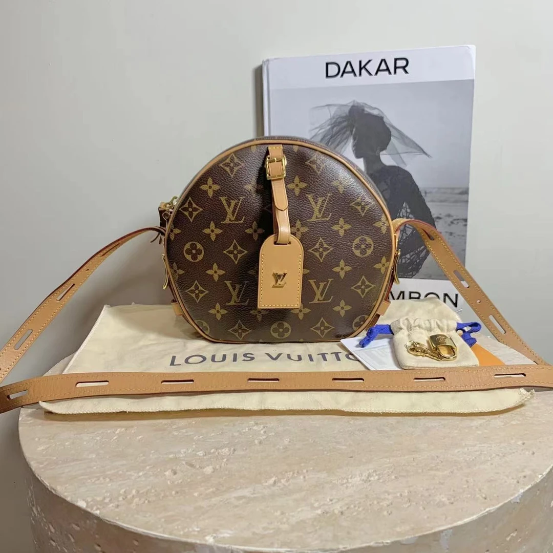 95新 LouisVuitton/路易威登 壹臻/老花软圆饼大号包20年24367176