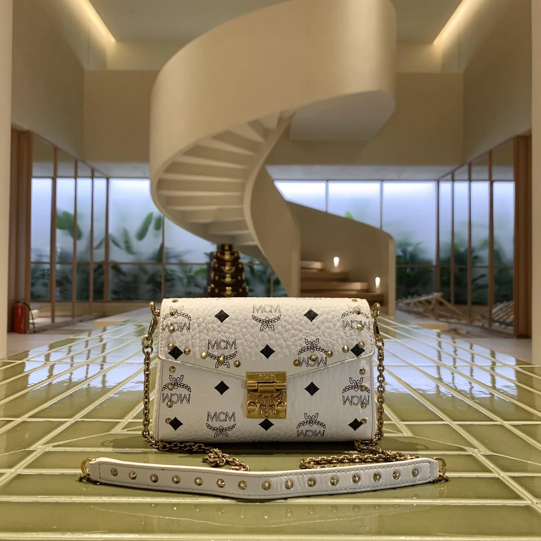 95新 MCM 壹臻中古/白色链条包小号 54024189