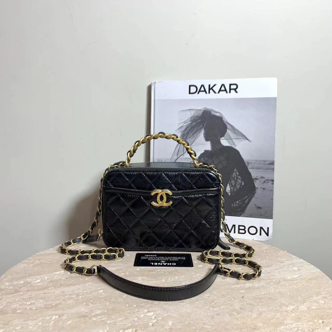 95新 Chanel/香奈儿 壹臻中古/30开 黑金油腊手柄相机包/66496075