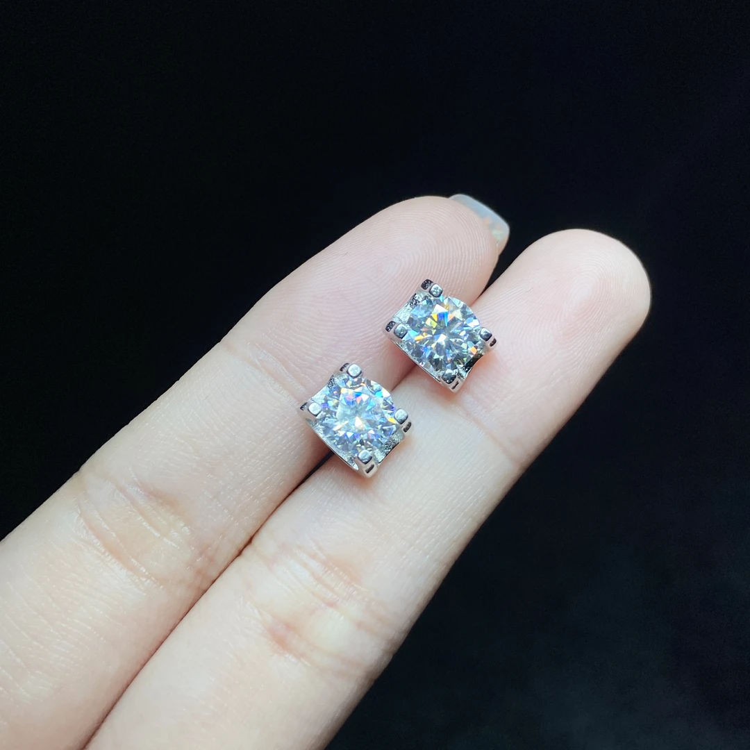 925银莫桑石银制品 【小北专属】s925银镶嵌莫桑戒指8L13X74