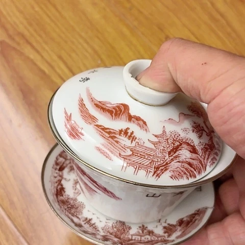 摆件陶瓷摆件不固定一件盖子微磕
