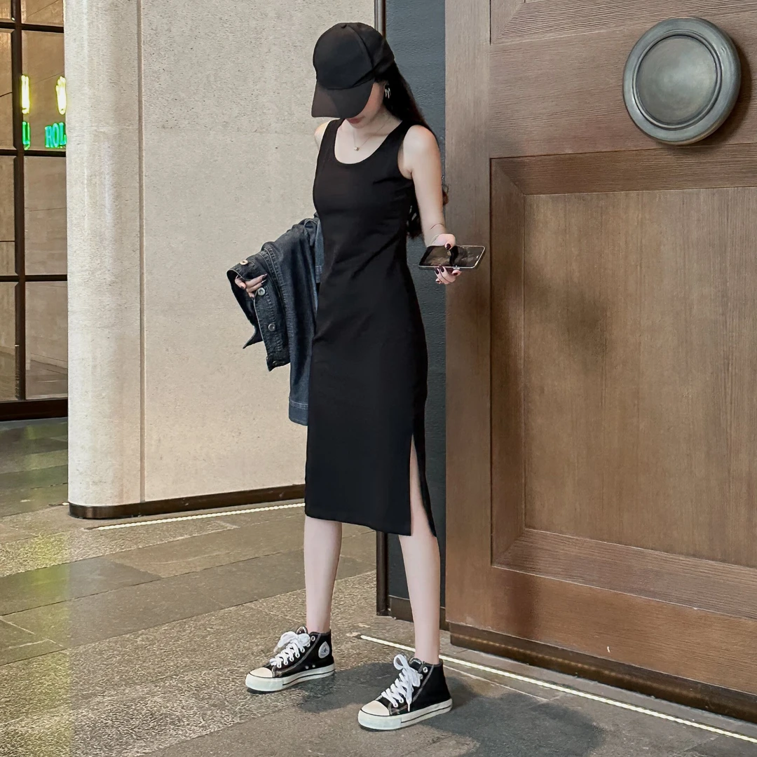 法式小众开叉连衣裙夏季新款黑色吊带裙背心裙打底连衣裙气质显瘦
