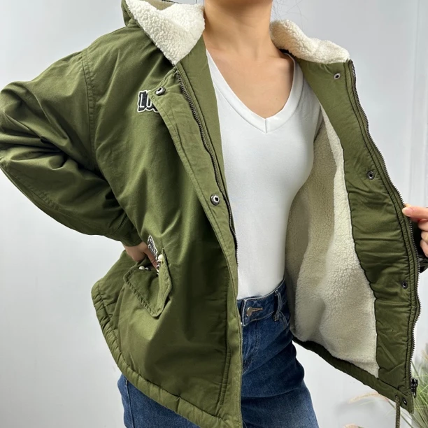 棉服外套户外加绒加厚防风保暖秋冬棉服外套户外加绒加厚防风保暖