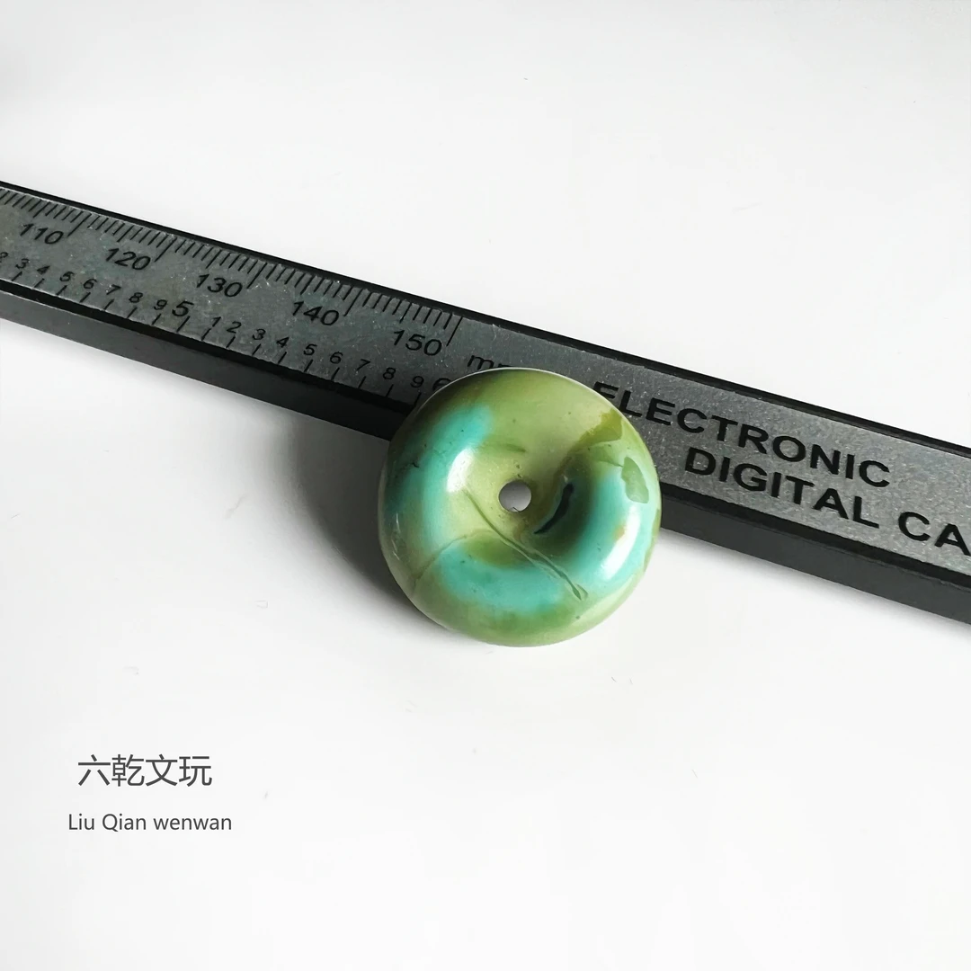 精品原矿绿松石时尚吊坠