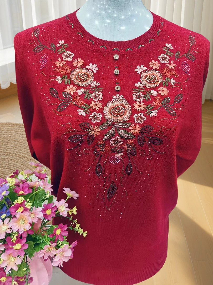 秋冬圆领妈妈装长袖绣花毛衣中老年宽松打底衫减龄女士