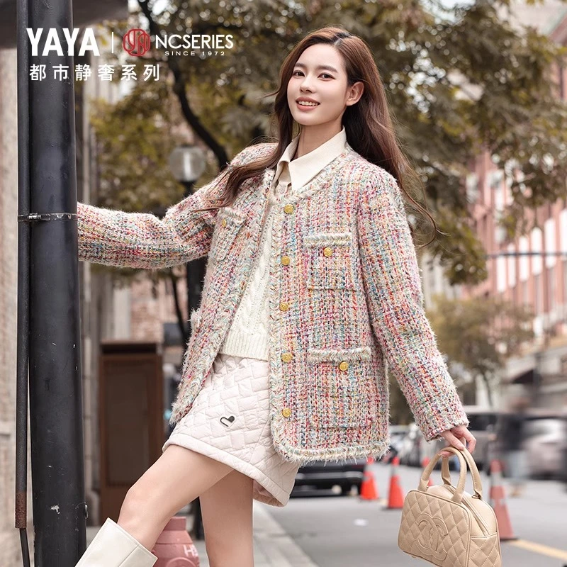 YAYA/鸭鸭羽绒服女短款春秋时尚小香风彩色粗花薄外套YE4B617429M