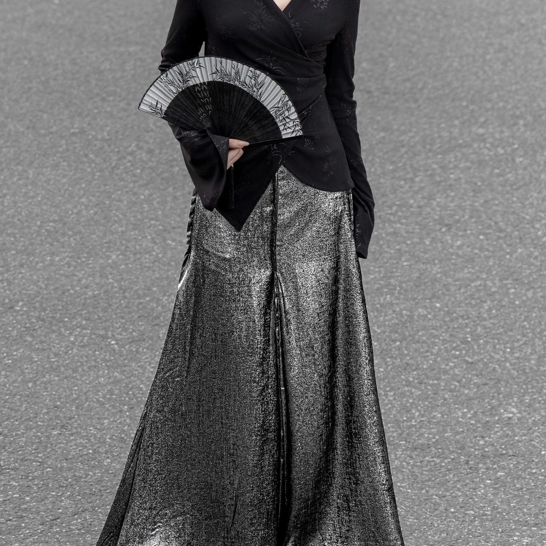 云鬓斜簪原创改良马面裙伞裙银色三裥裙新中式老钱风国风半身裙女