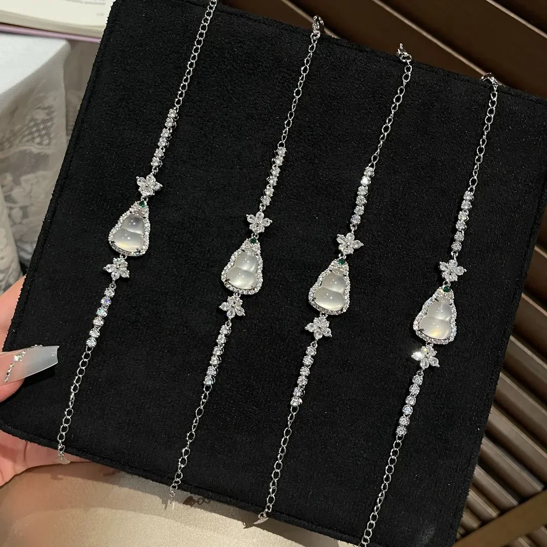 天然高冰玉髓精致葫芦手链轻奢玛瑙新中式首饰