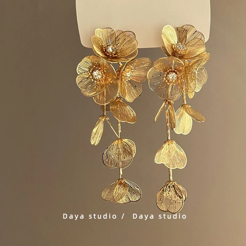 夜色摇曳 超仙法式复古金属花朵流苏耳环女高级感小众精致耳饰