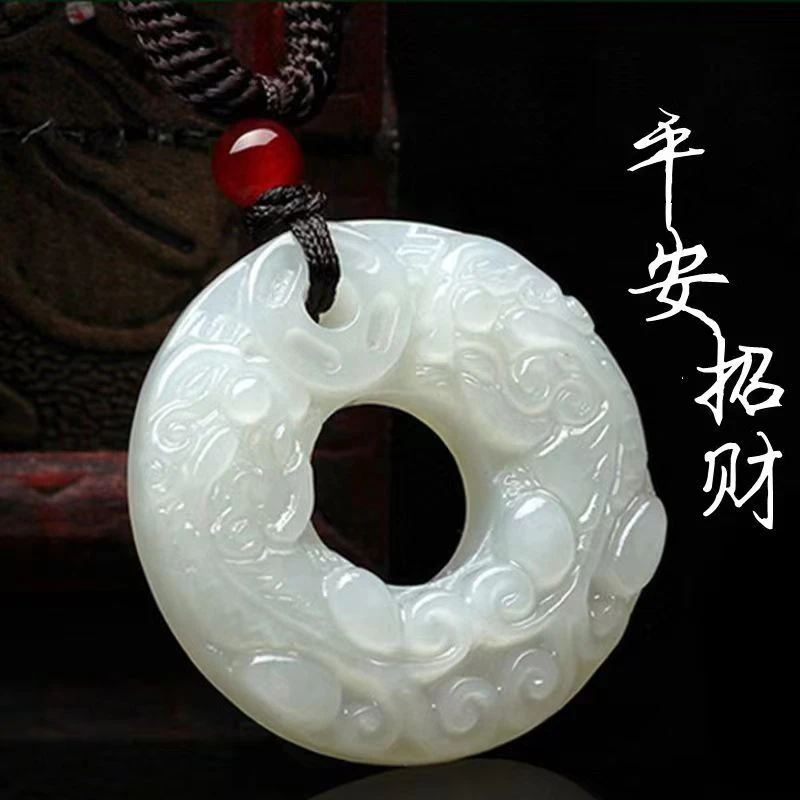 手工雕刻男女如意貔貅百搭复古圆形精美时尚白颈饰/挂件/吊坠挂坠