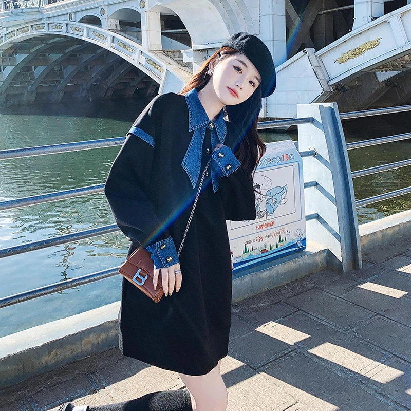 牛仔拼接黑色卫衣裙女春秋2024新款宽松减龄小个子炸街长袖连衣裙