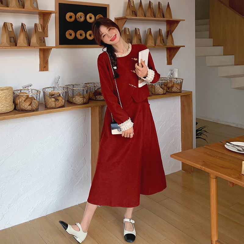 赫本风假两件红色连衣裙女春秋2025新款小众网红炸街爆款贵气裙子