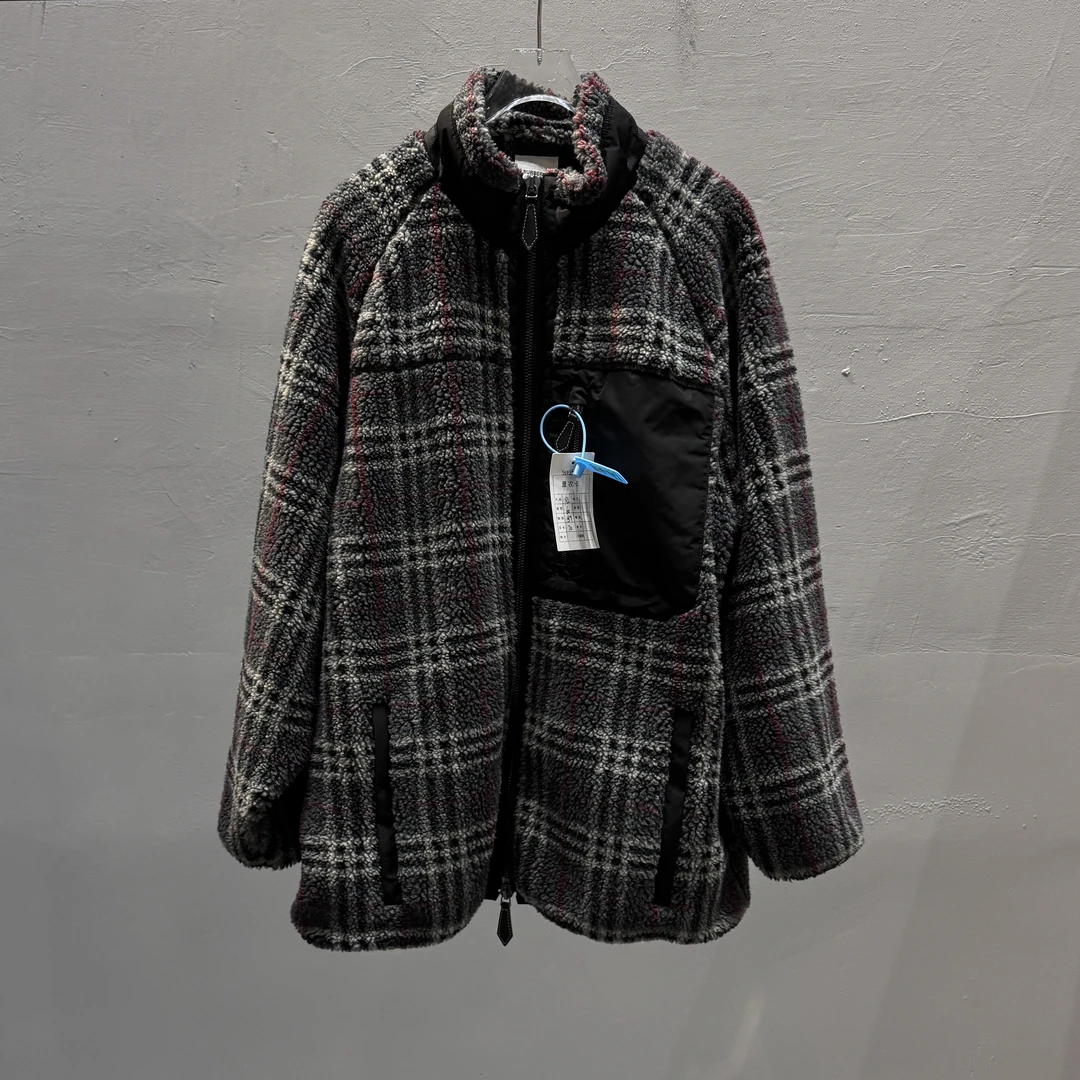 Burberry / 巴宝莉 摇粒绒格纹拉链外套/XL码/Sw23507