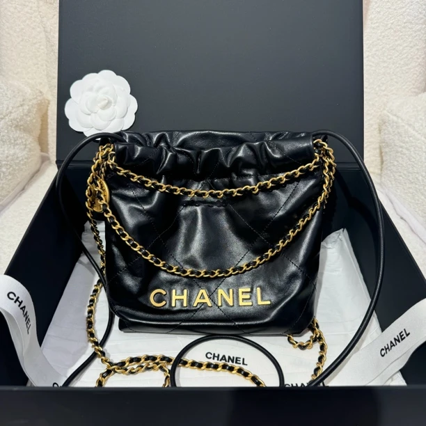 全新未使用 Chanel/香奈儿 22bagmini 黑金芯片款 斜挎包