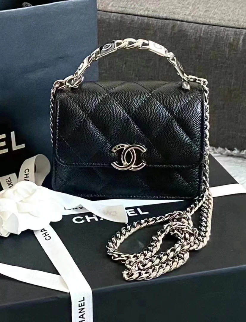 全新未使用 Chanel/香奈儿 22s 黑色珐琅手柄小废包