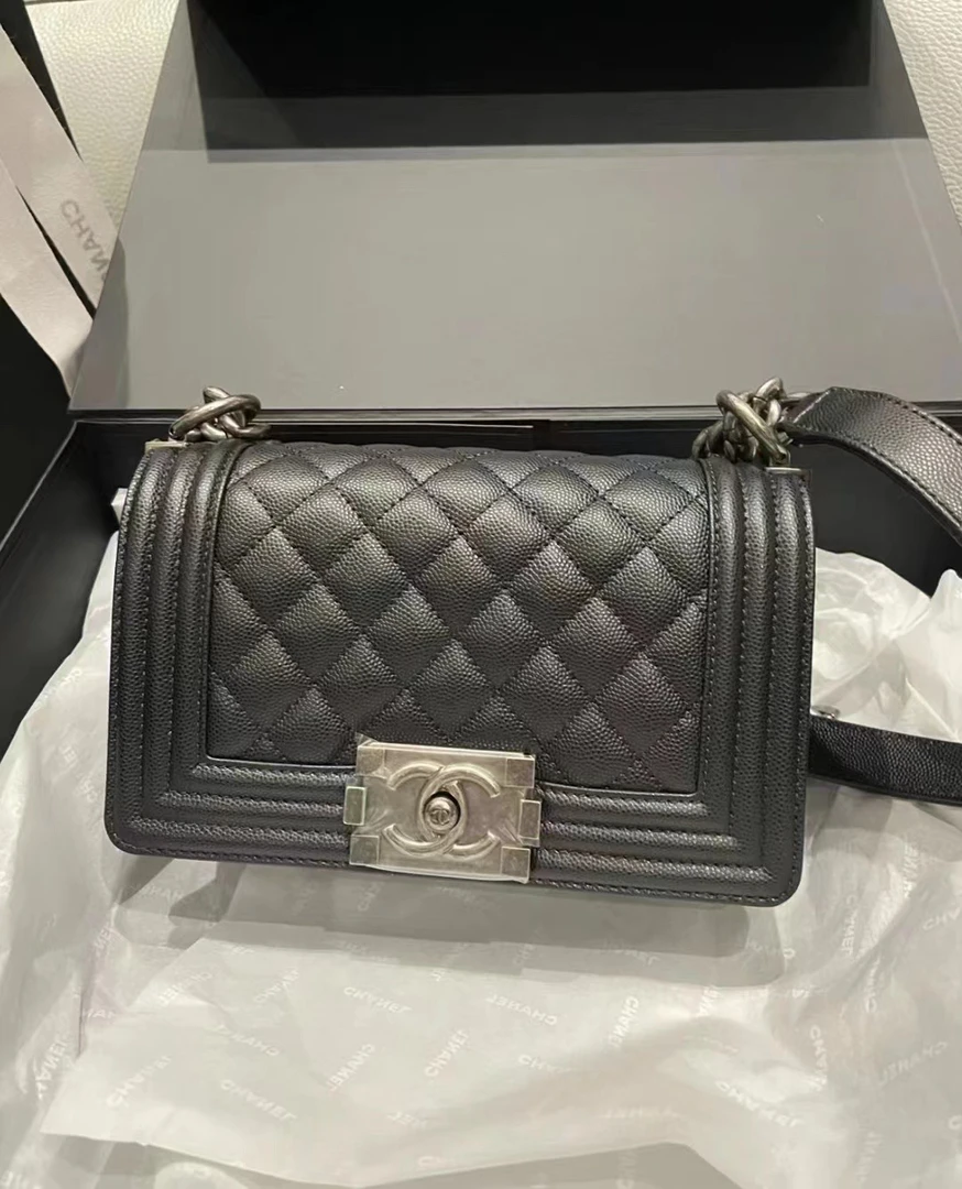 全新未使用 Chanel/香奈儿 黑银Leboy小号 23年 芯片款