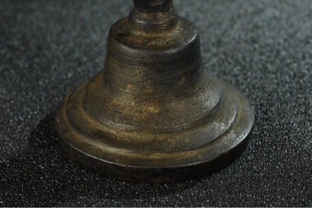 藏传精美到代老油灯