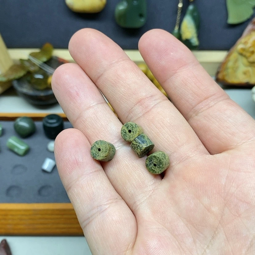 【闪购商品】岫岩河磨玉（透闪石质玉）挂件未镶嵌静**健
