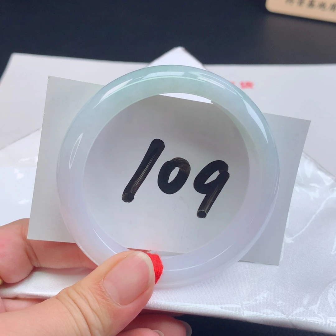 翡翠手镯未镶嵌天然