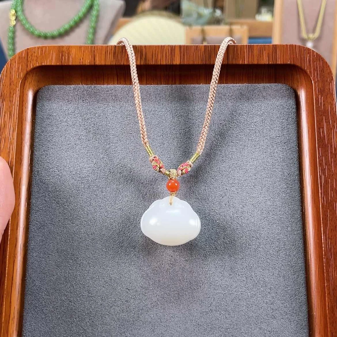 【闪购商品】和田玉吊坠(不含链)未镶嵌快**尼
