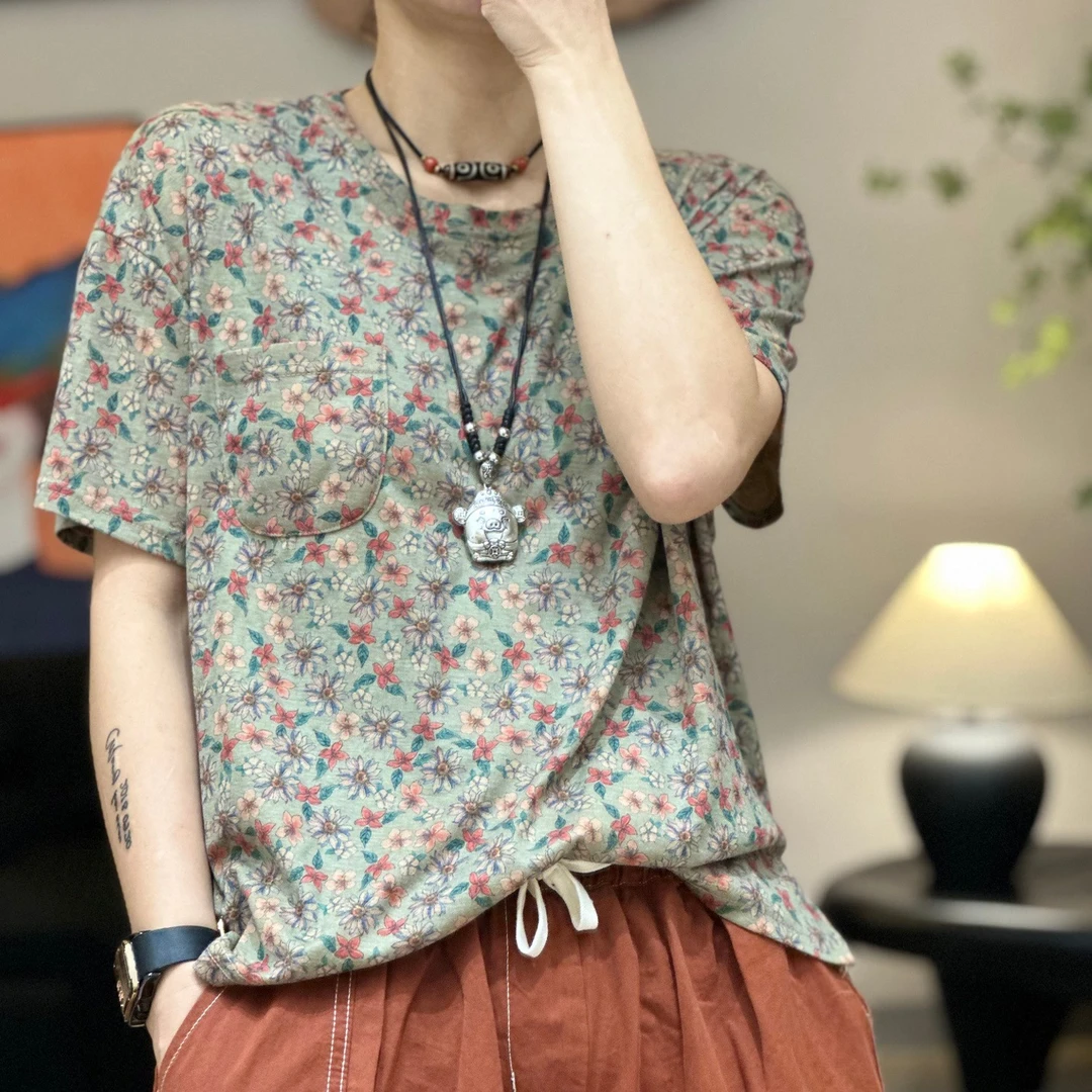 55620印小花口袋短袖T