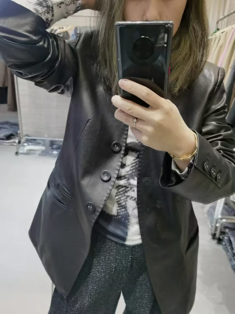 黑色绵羊皮西服皮衣