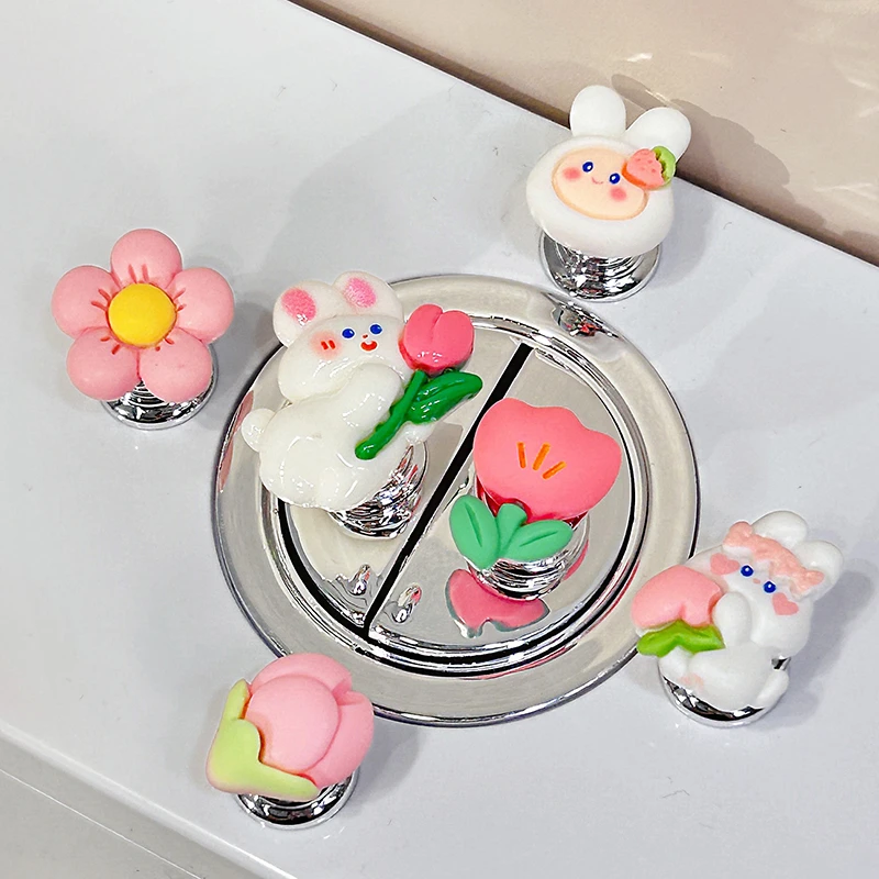 马桶按压器按钮可爱卡通美甲指甲辅助神器通用卫生间厕所冲水按键