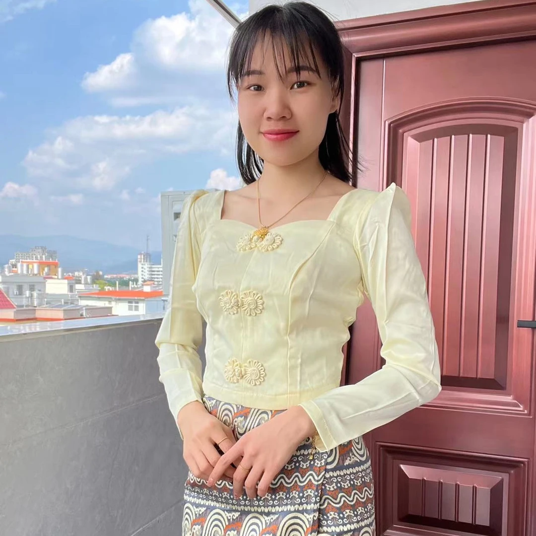 民族服装时尚气质民族风修身长袖成品两件套休闲女傣族服饰